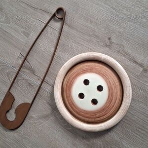 Sewing Room Decor Set Of 2/ Big Button & Safety Pin